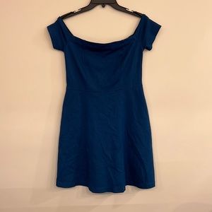 Off the shoulder dress with pockets